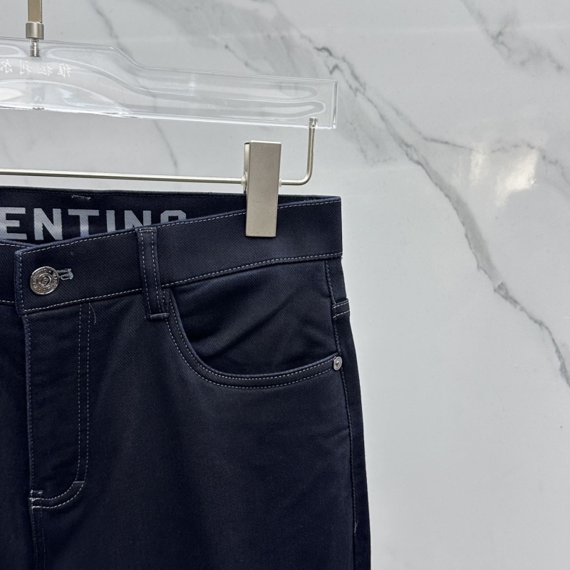Va1e*ntin0 jeans